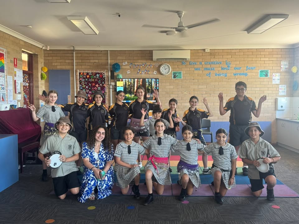 612596187321775_1363159542265432-1