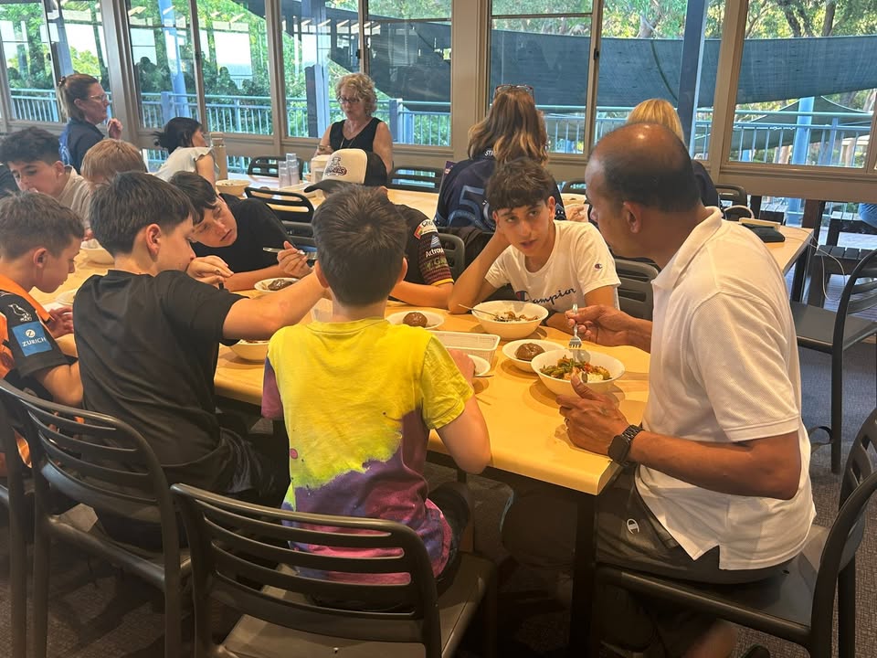 612596187321775_1374736121107774-1