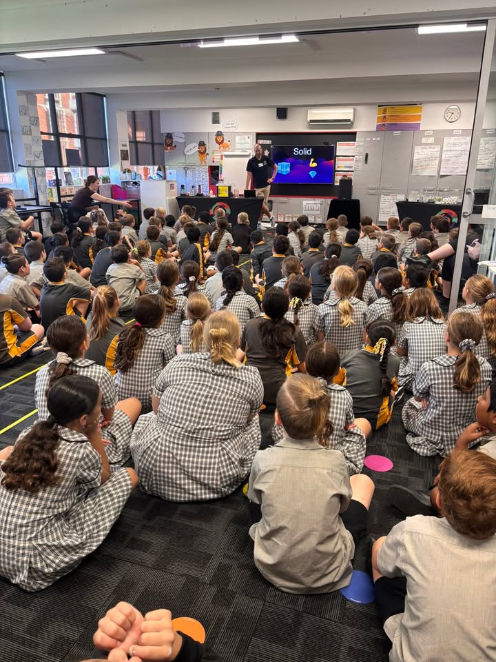 612596187321775_1472163784698340-1