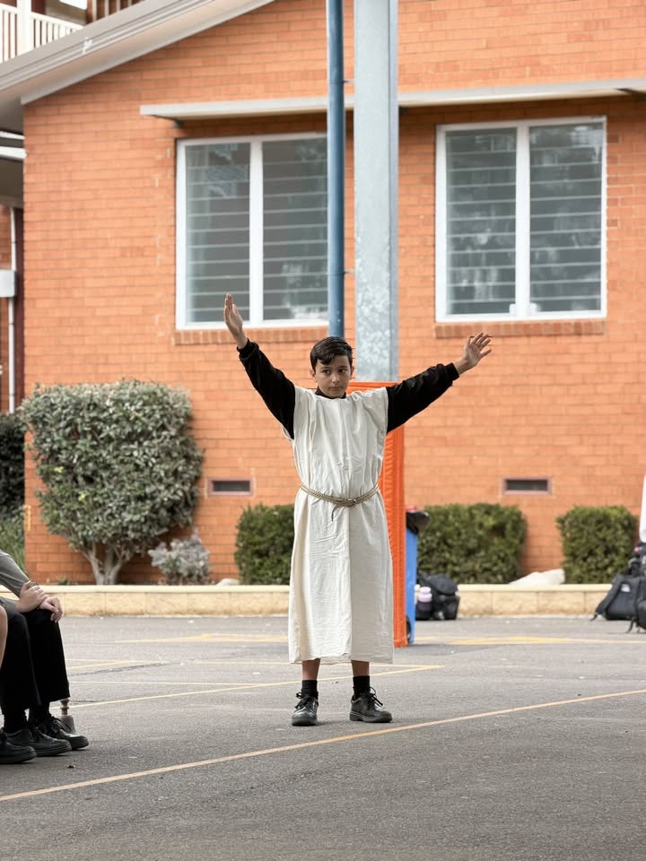 612596187321775_1489559319625453-1